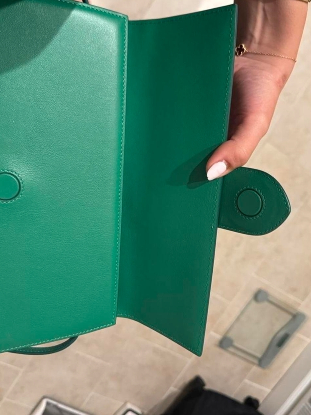 Jacquemus Green Shoulder Bag with Flap and Tab - Picture 7 of 10